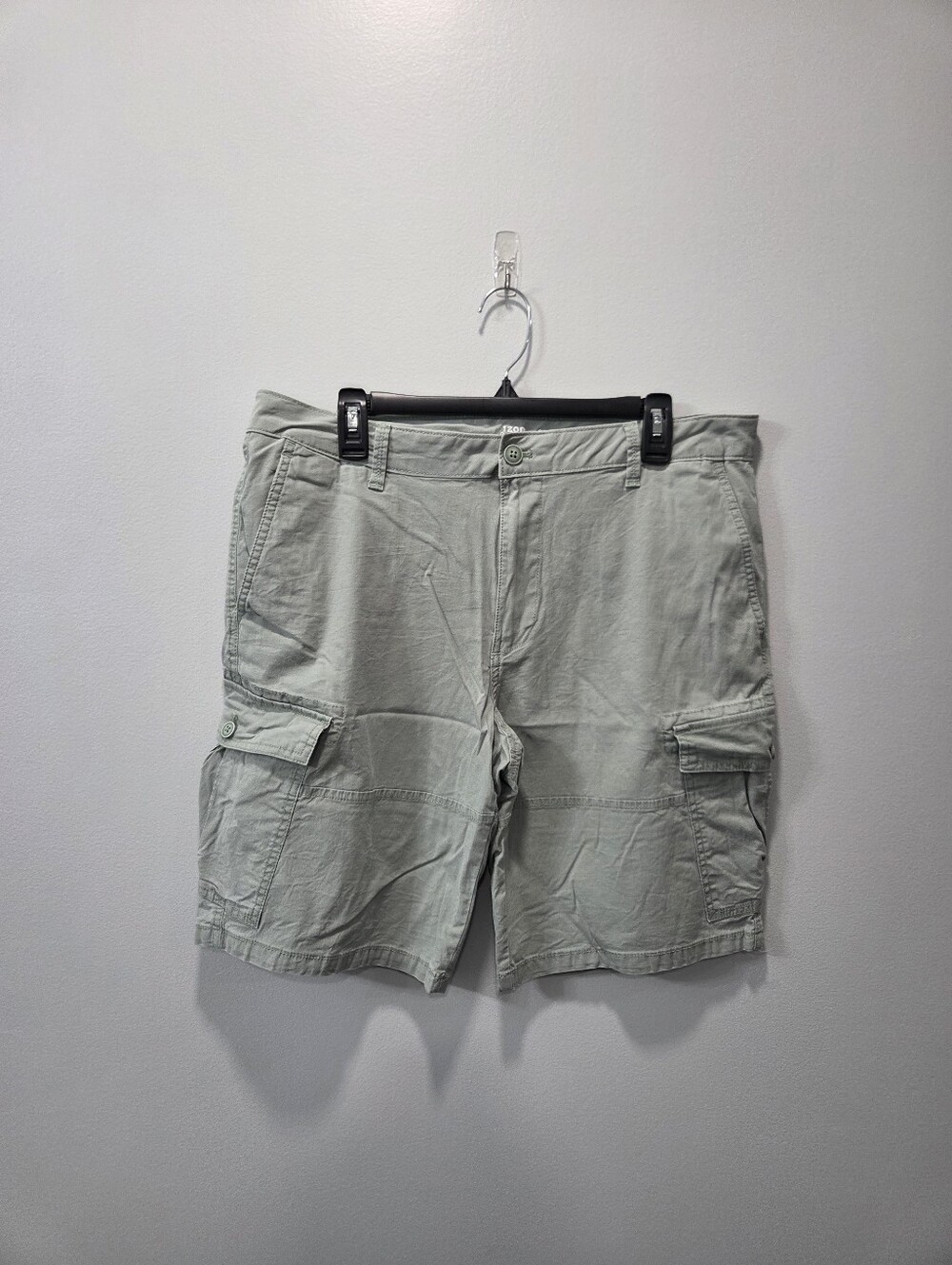 Men's Mint Green Izod Saltwater Shorts // 34/10.5